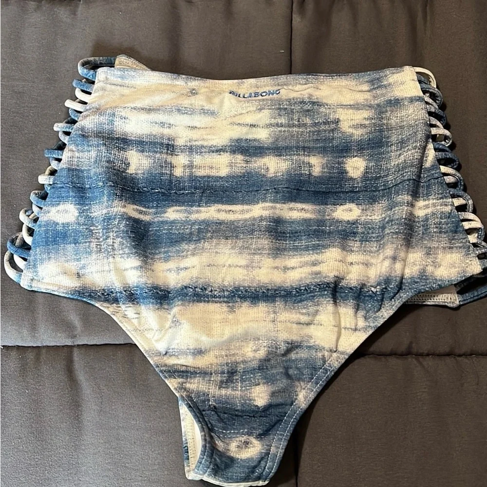 Billabong Blue and White High-Waist Strappy Bikini Set - Picture 6 of 6